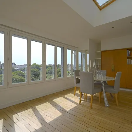 Bright Penthouse With Panoramic Views Invalides Apartman
